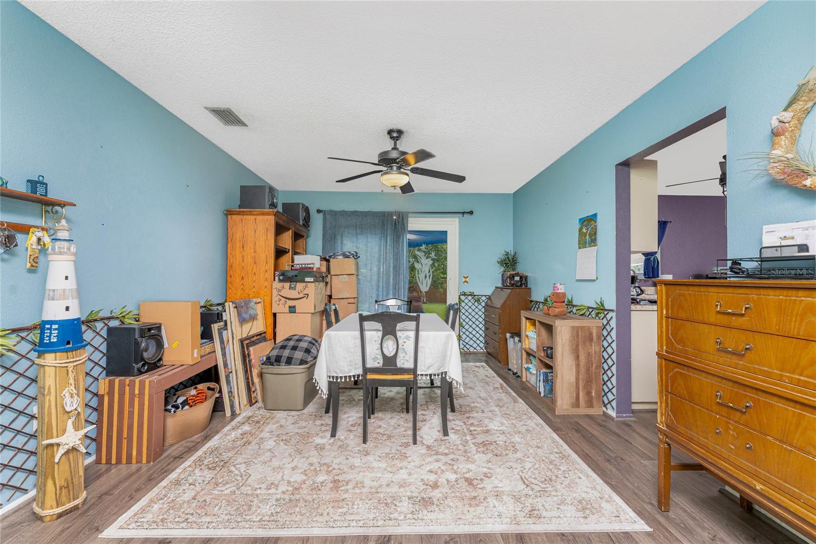 Image 21 of 57 For 4583 Salford Boulevard