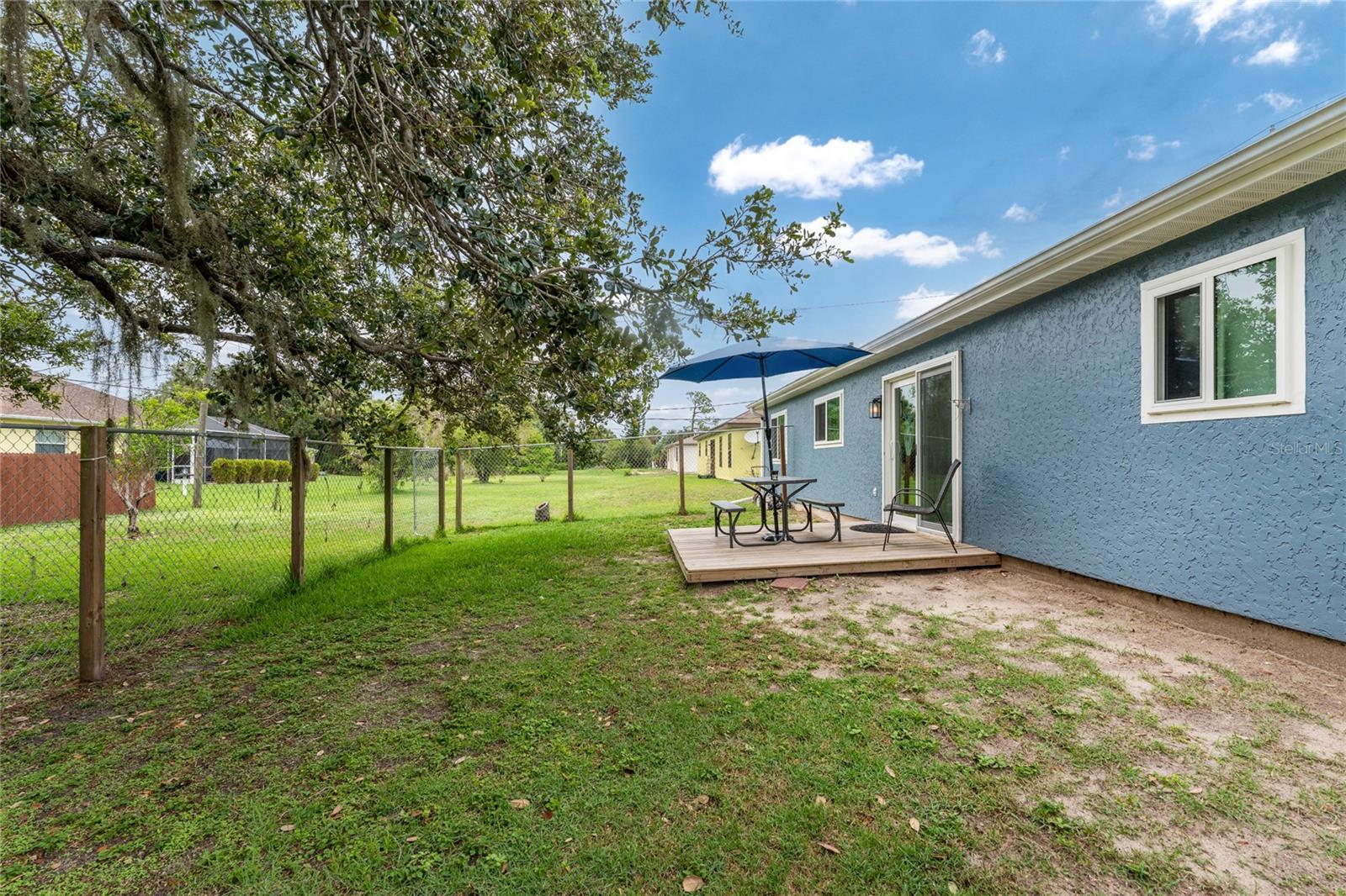 Image 44 of 57 For 4583 Salford Boulevard