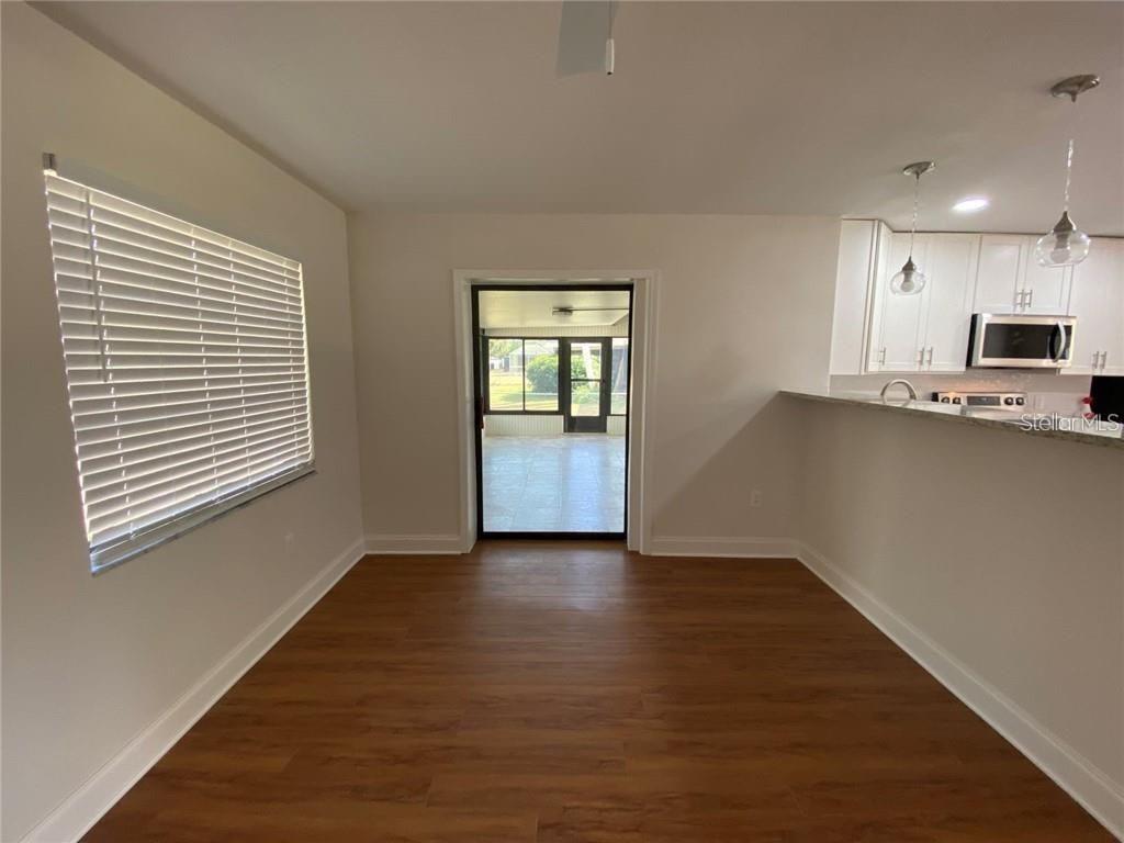 Image 4 of 15 For 3892 Suburban Lane