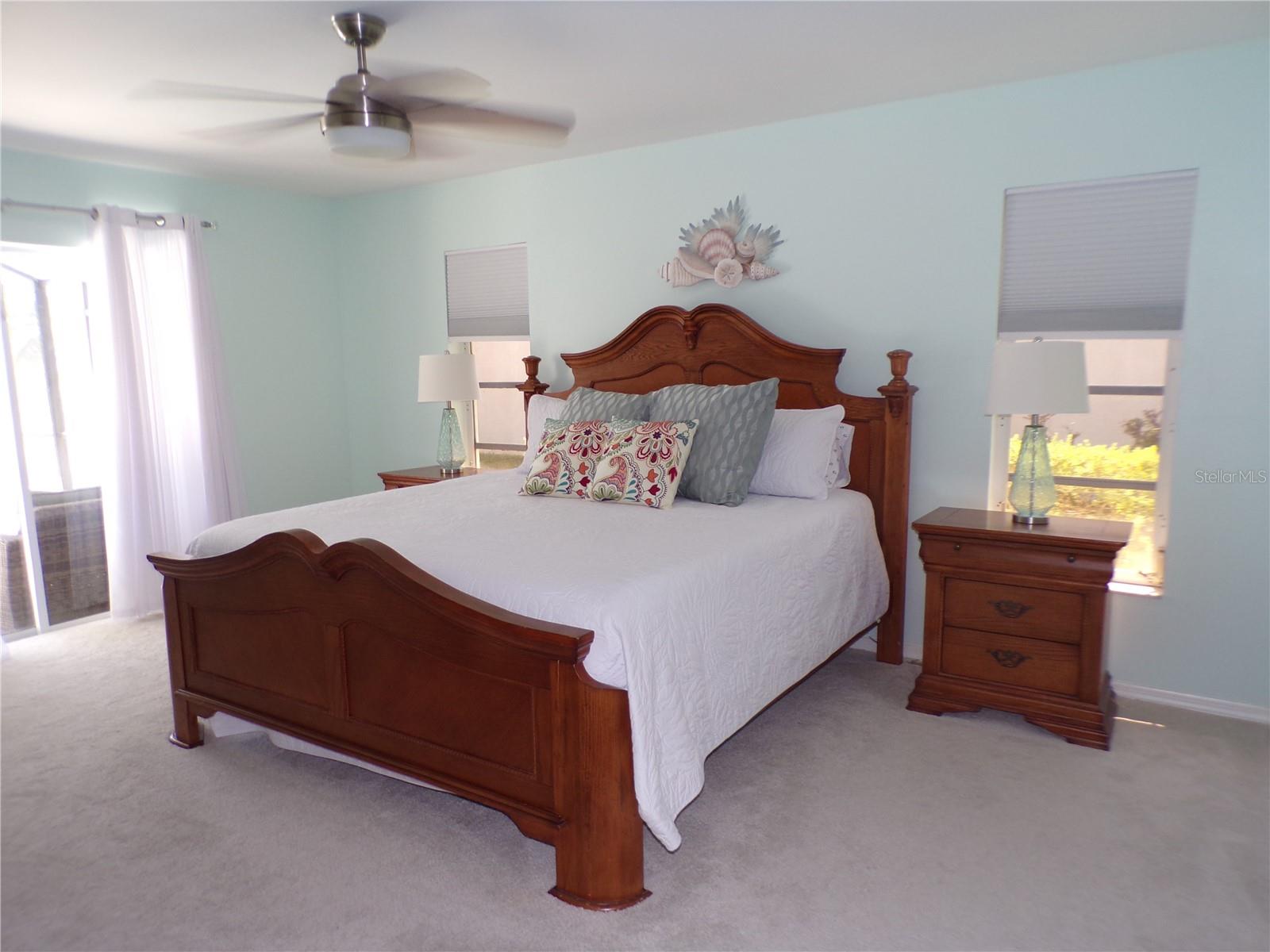 Image 13 of 57 For 15624 Hennipen Circle