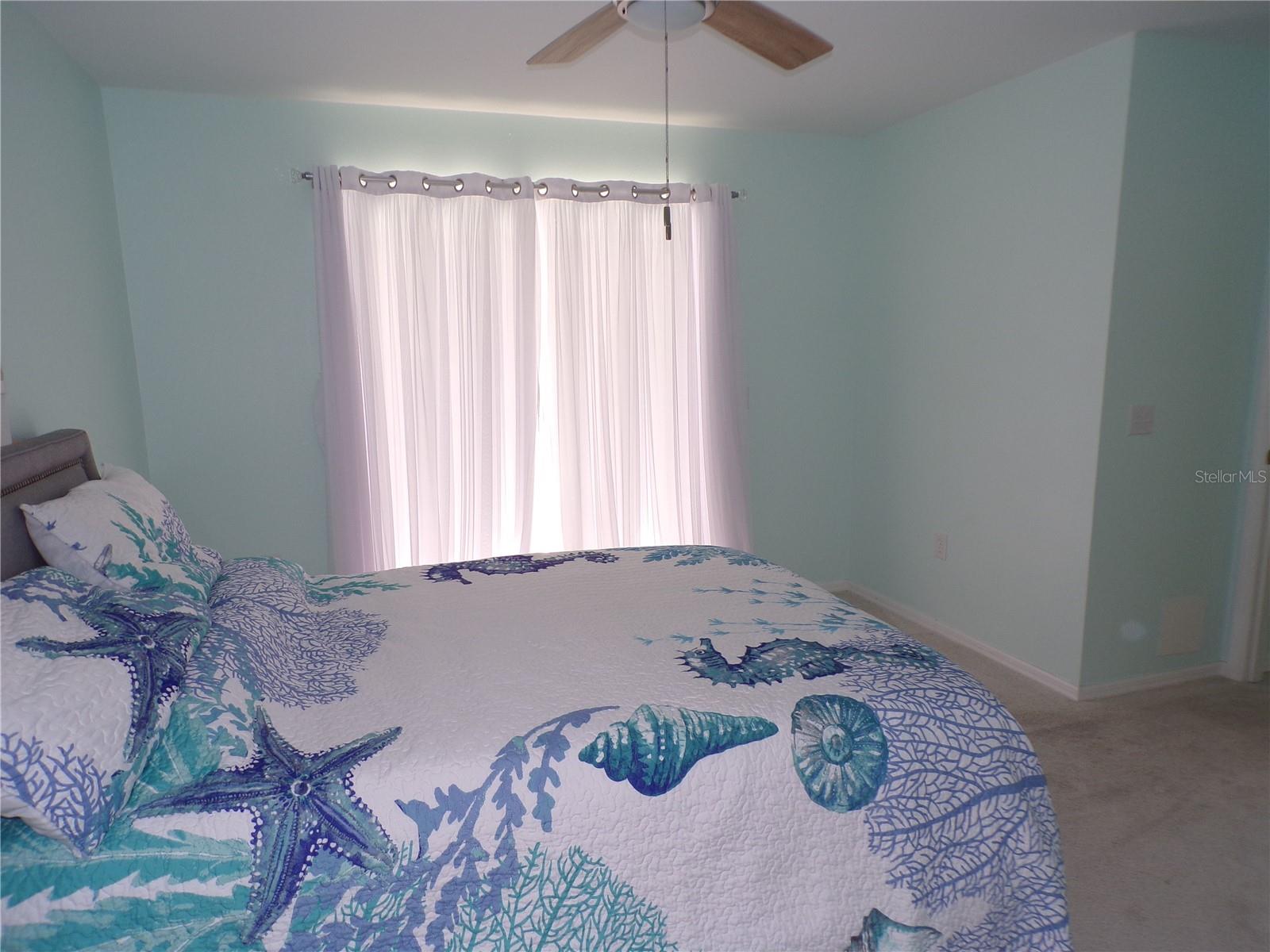 Image 36 of 57 For 15624 Hennipen Circle
