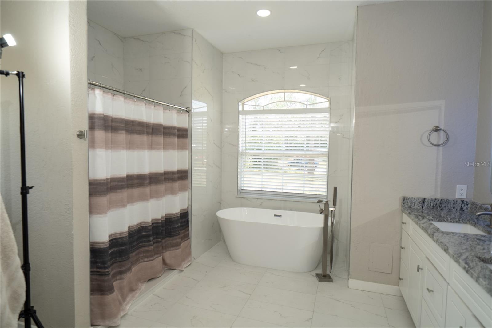 Image 7 of 19 For 6794 Loffreda Avenue