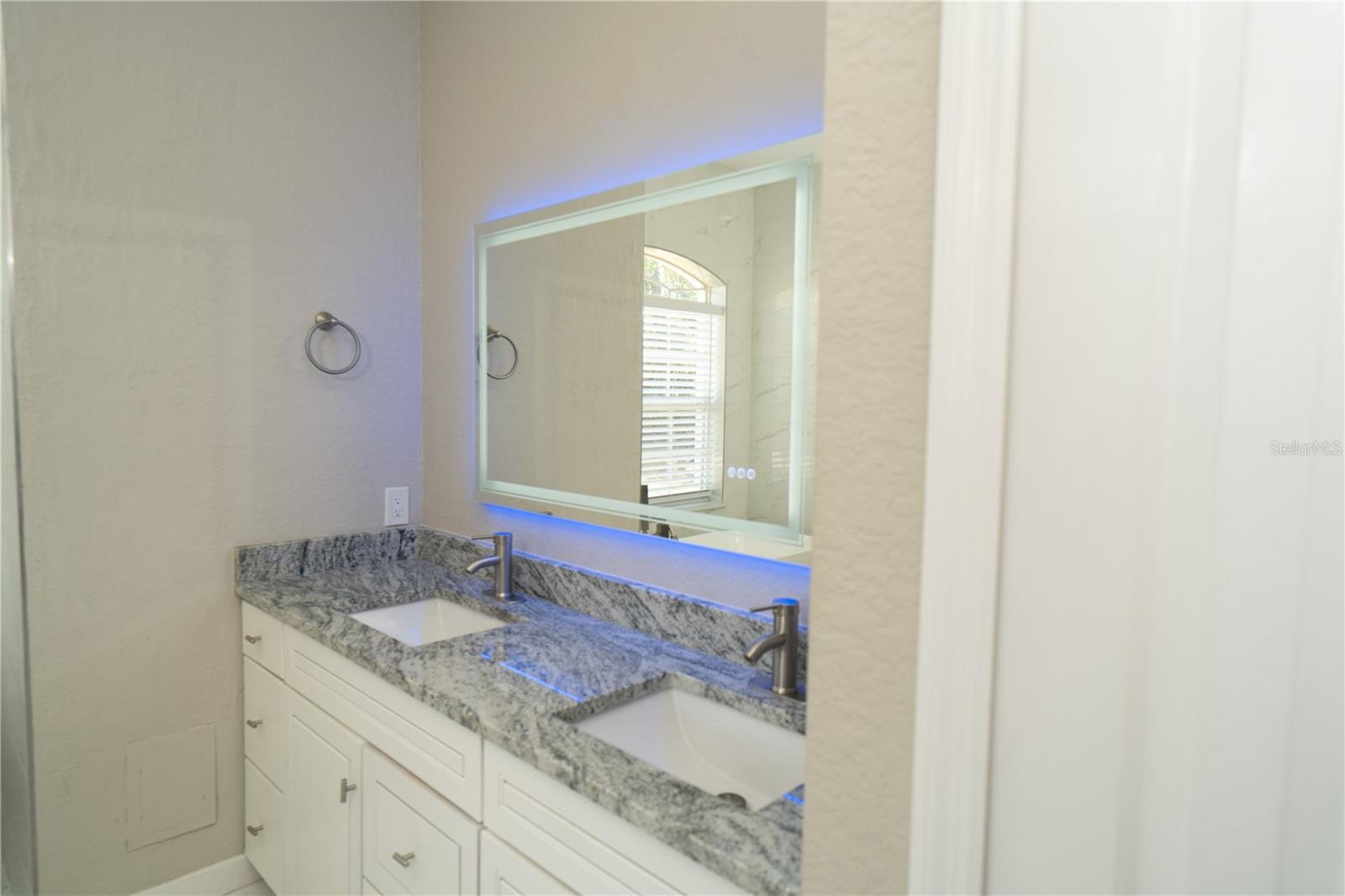 Image 8 of 19 For 6794 Loffreda Avenue