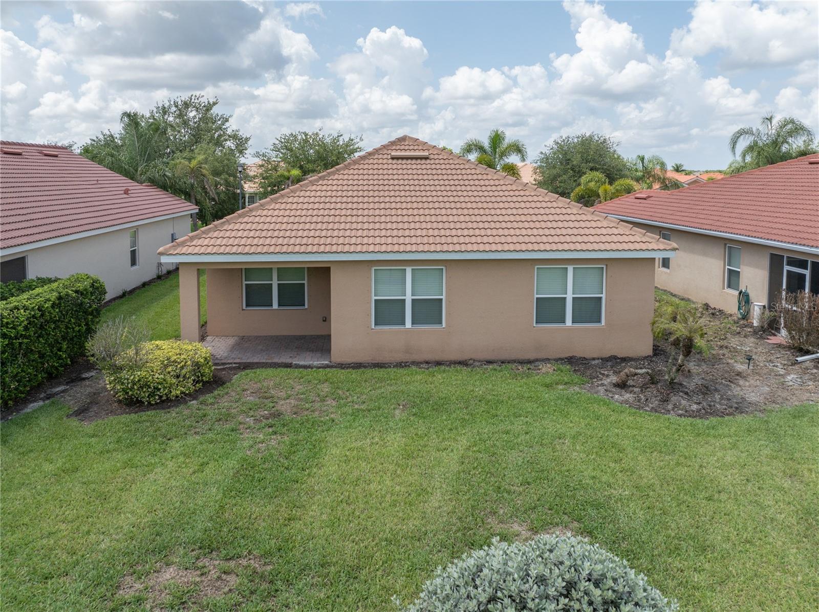 Image 12 of 48 For 15268 Yellow Wood Drive