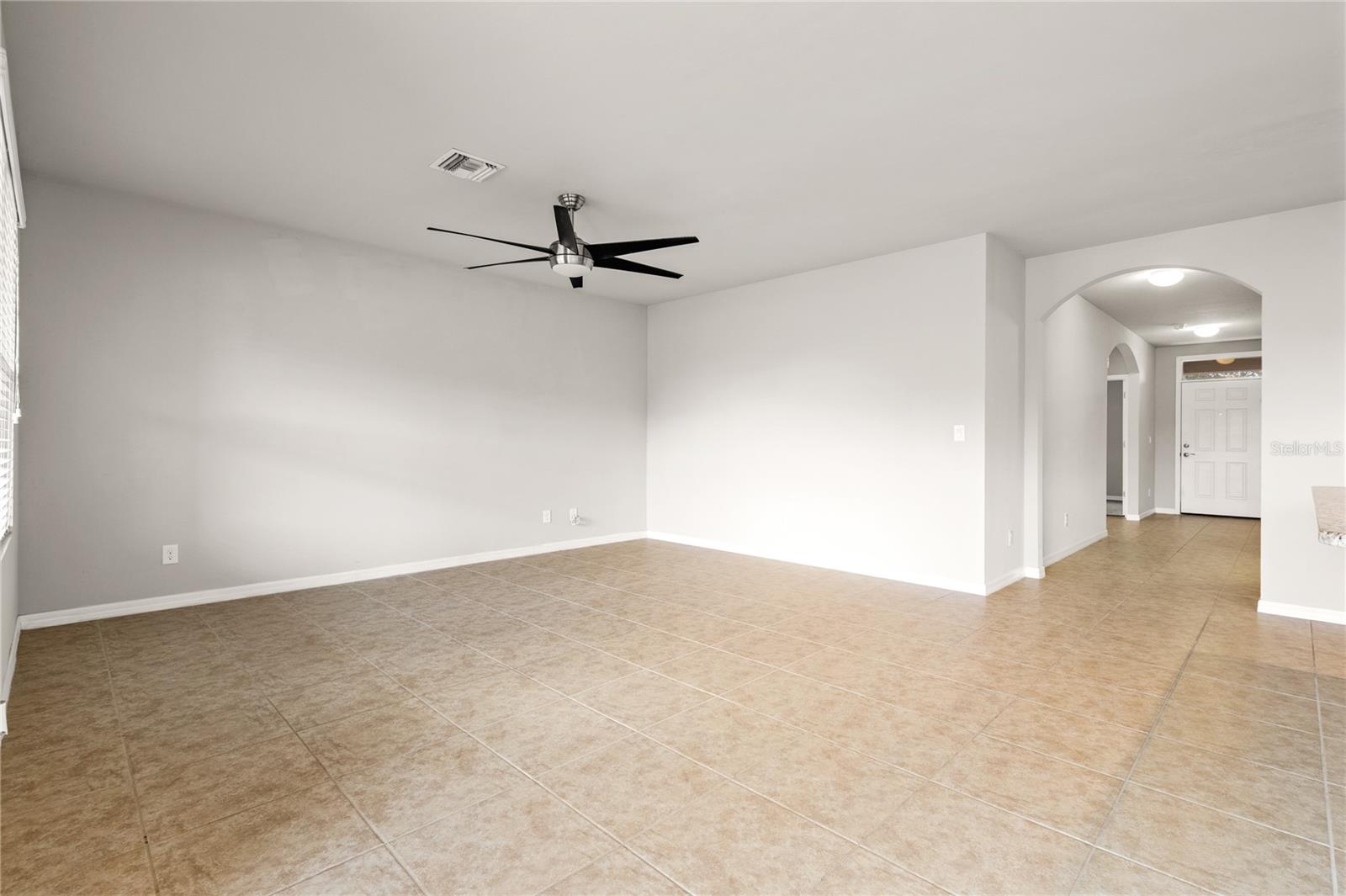 Image 32 of 48 For 15268 Yellow Wood Drive