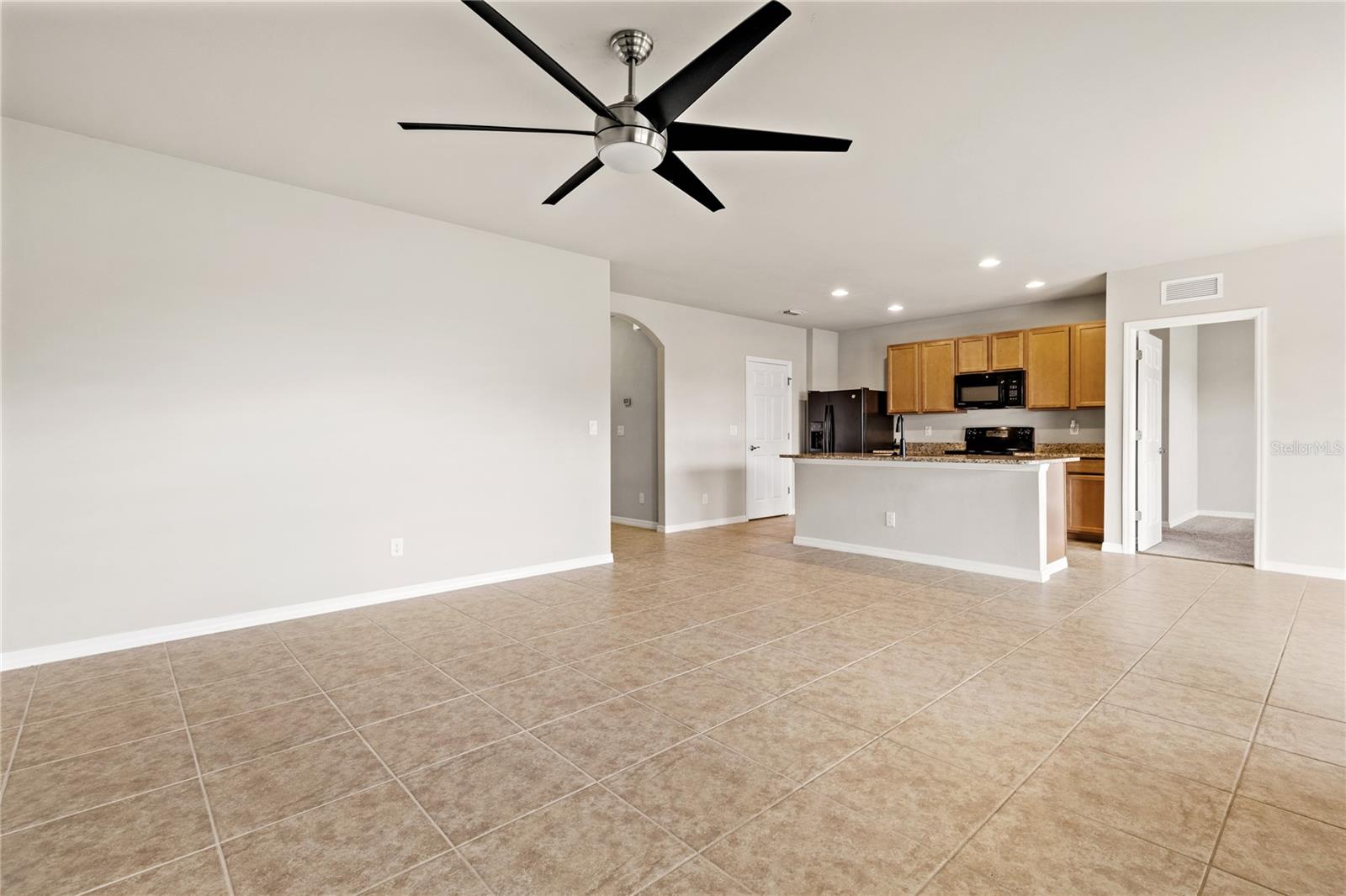 Image 33 of 48 For 15268 Yellow Wood Drive