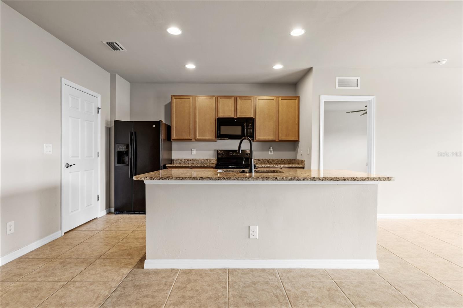 Image 35 of 48 For 15268 Yellow Wood Drive
