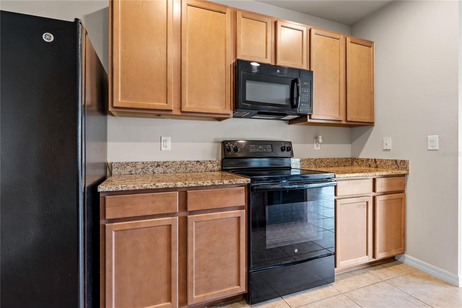 Image 38 of 48 For 15268 Yellow Wood Drive