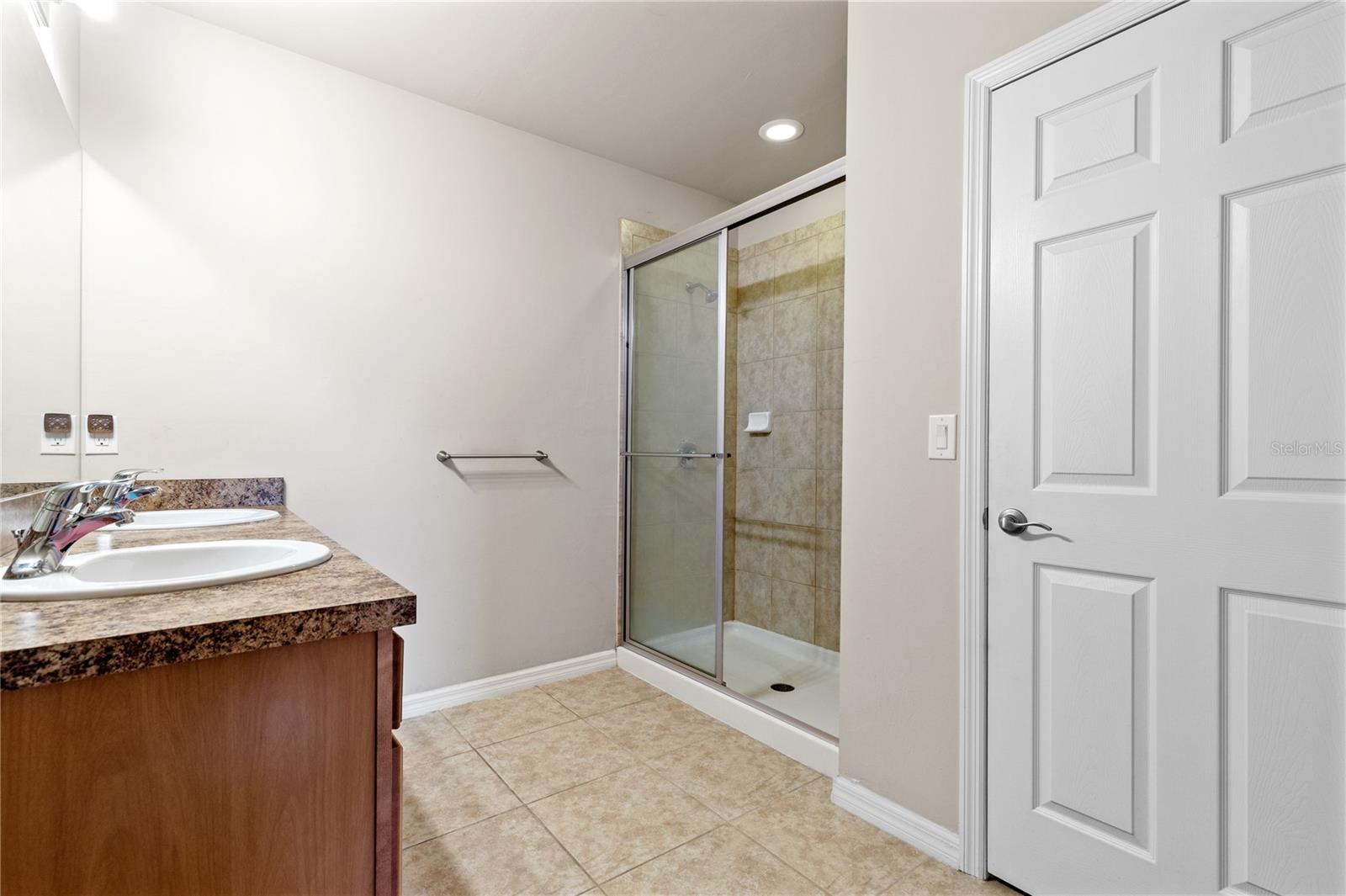 Image 45 of 48 For 15268 Yellow Wood Drive