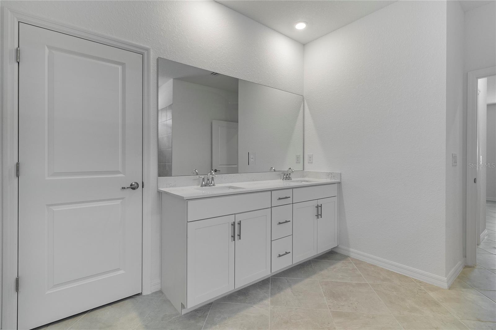 Image 41 of 57 For 11088 Pinot Drive