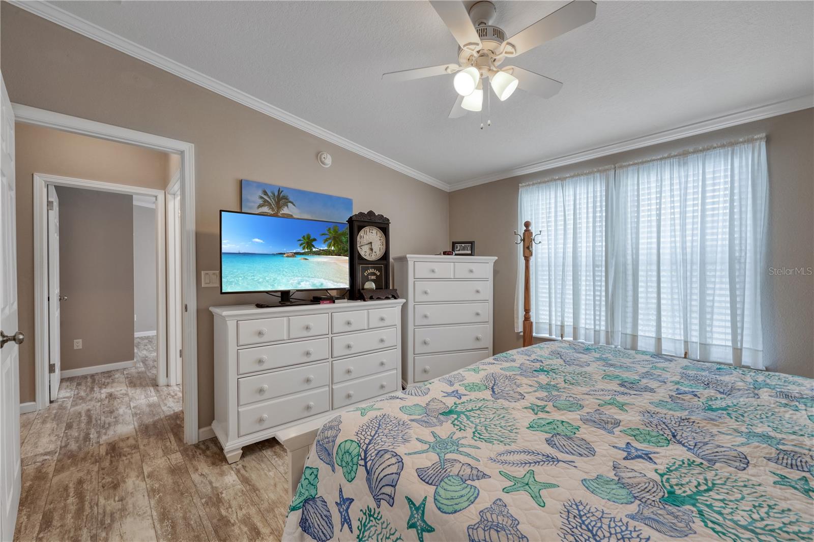 Image 17 of 92 For 2100 Kings Highway 69