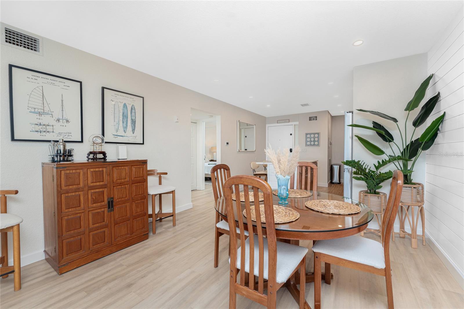 Image 20 of 76 For 1500 Park Beach Circle 3d