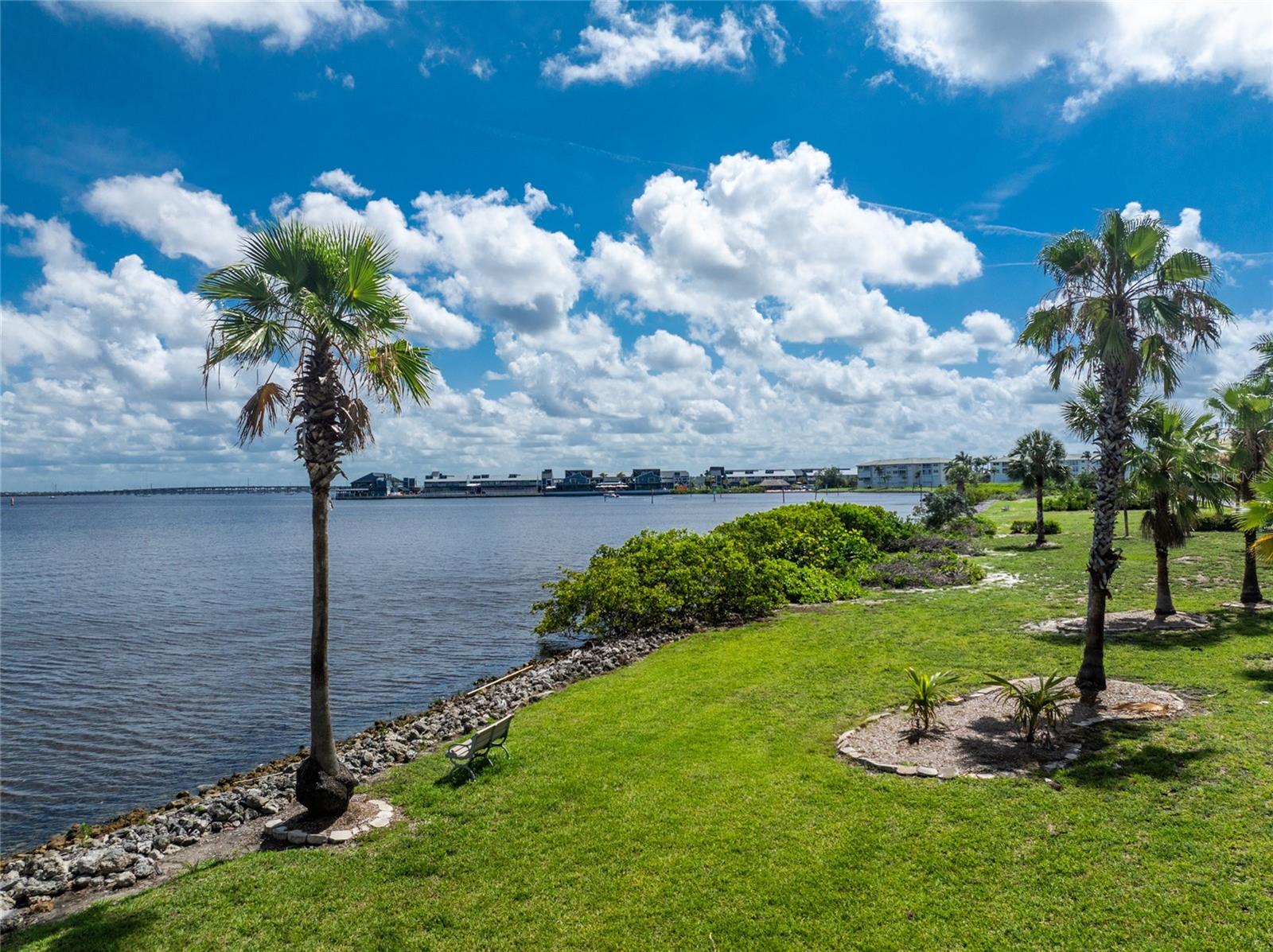 Image 74 of 76 For 1500 Park Beach Circle 3d