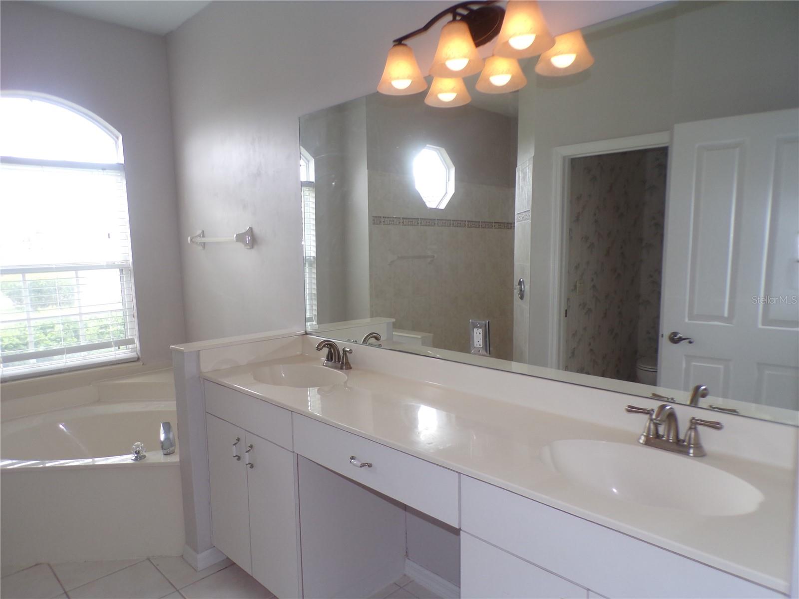 Image 20 of 43 For 2732 Royal Palm Drive