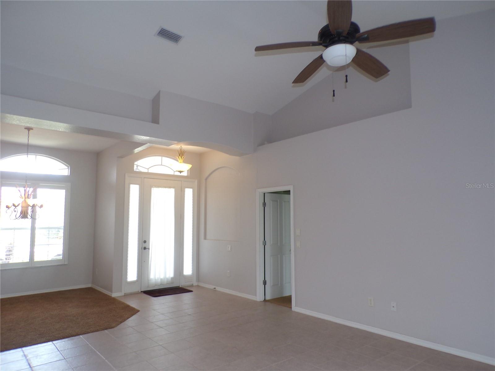 Image 6 of 43 For 2732 Royal Palm Drive