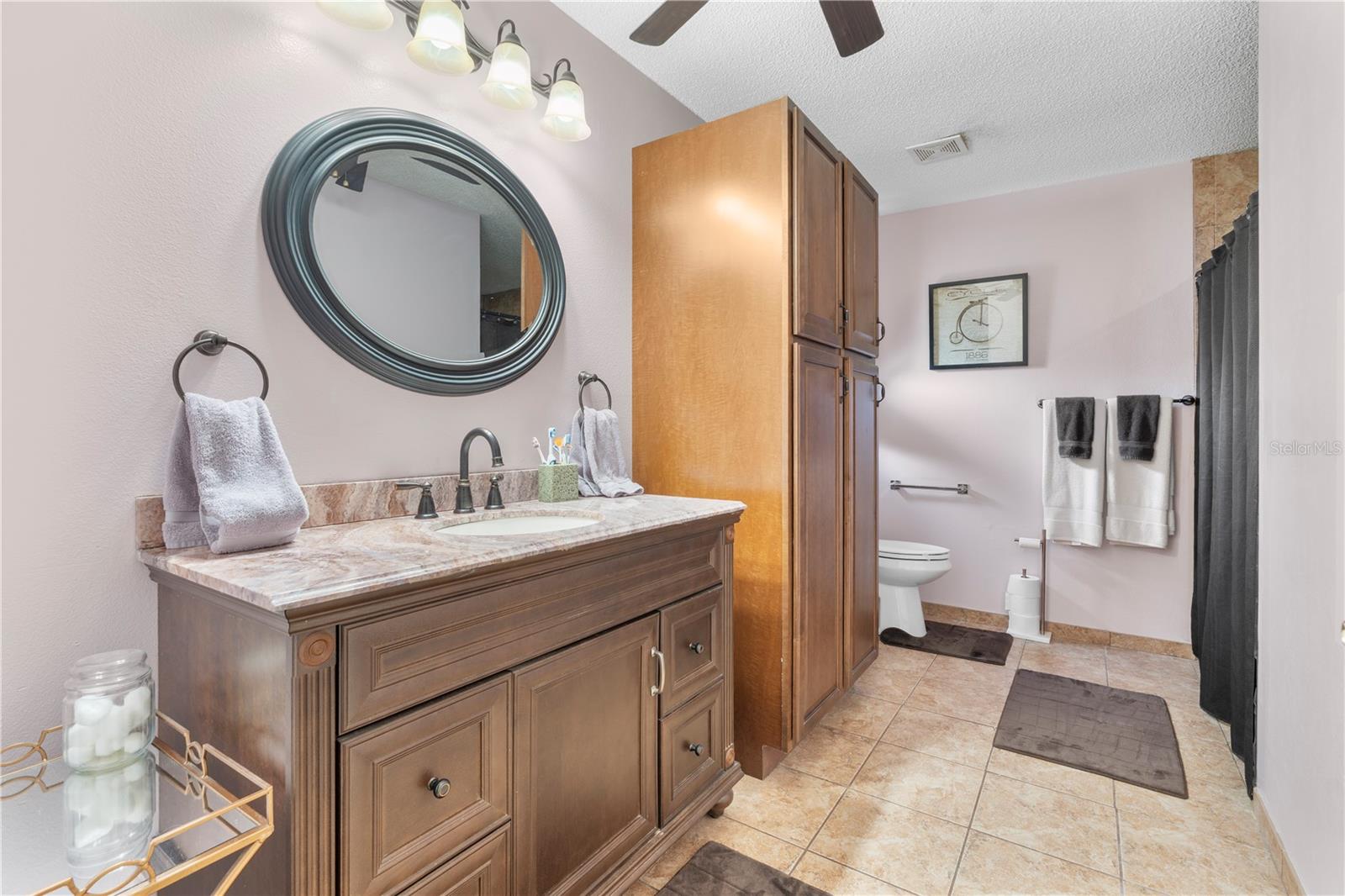 Image 19 of 37 For 1041 Salford Boulevard