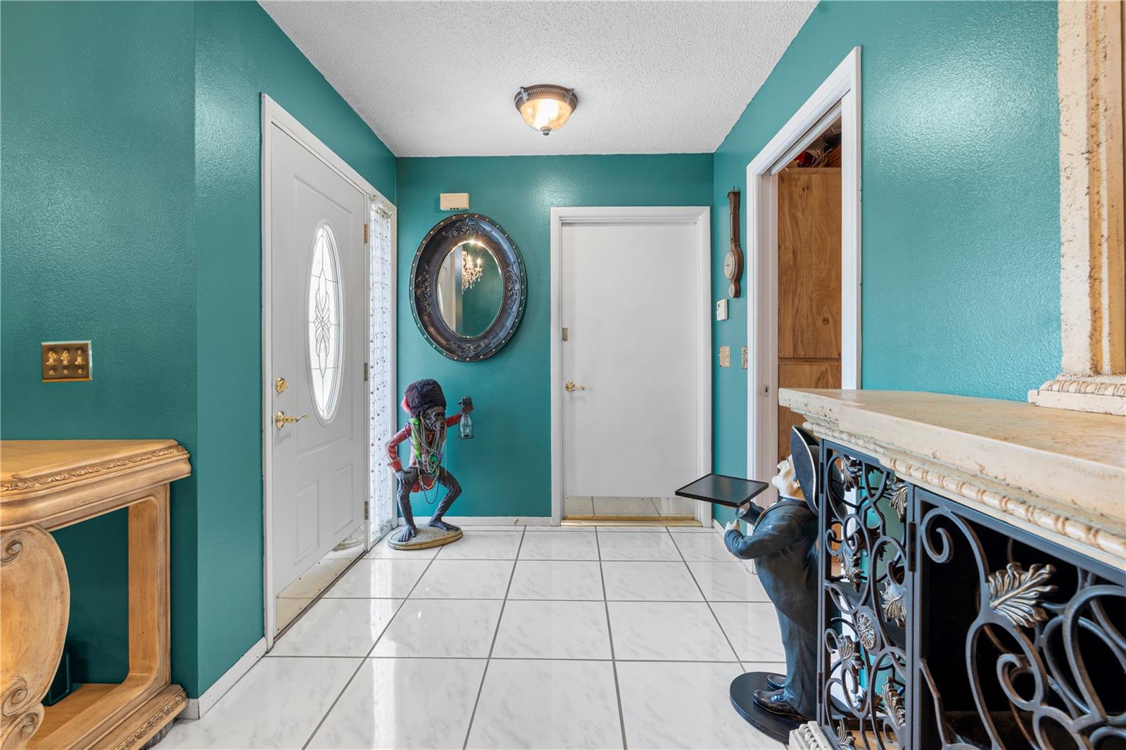 Image 6 of 37 For 1041 Salford Boulevard