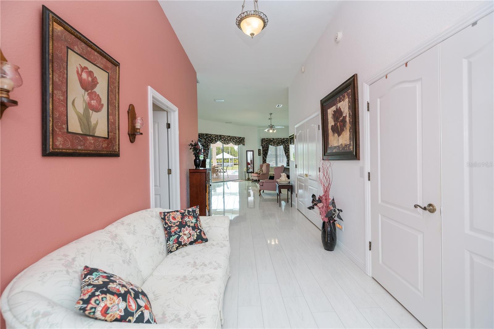 Image 37 of 84 For 17400 White Water Court