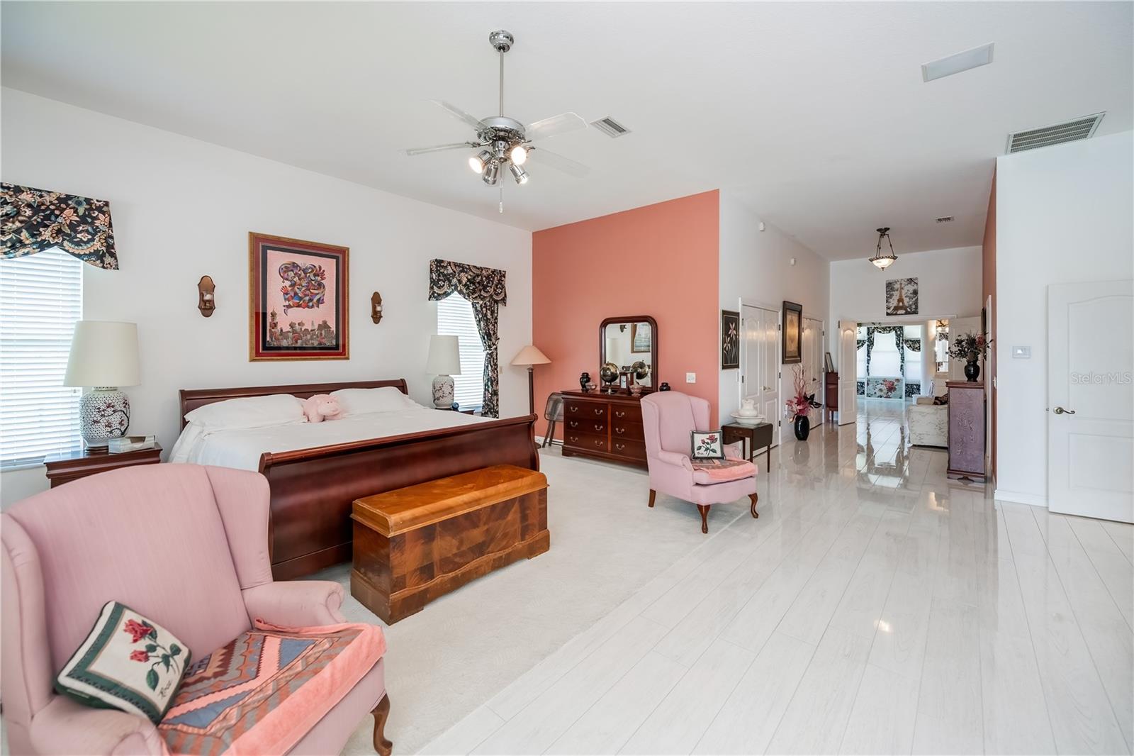 Image 38 of 84 For 17400 White Water Court