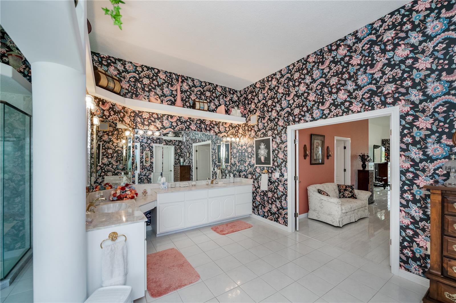 Image 46 of 84 For 17400 White Water Court