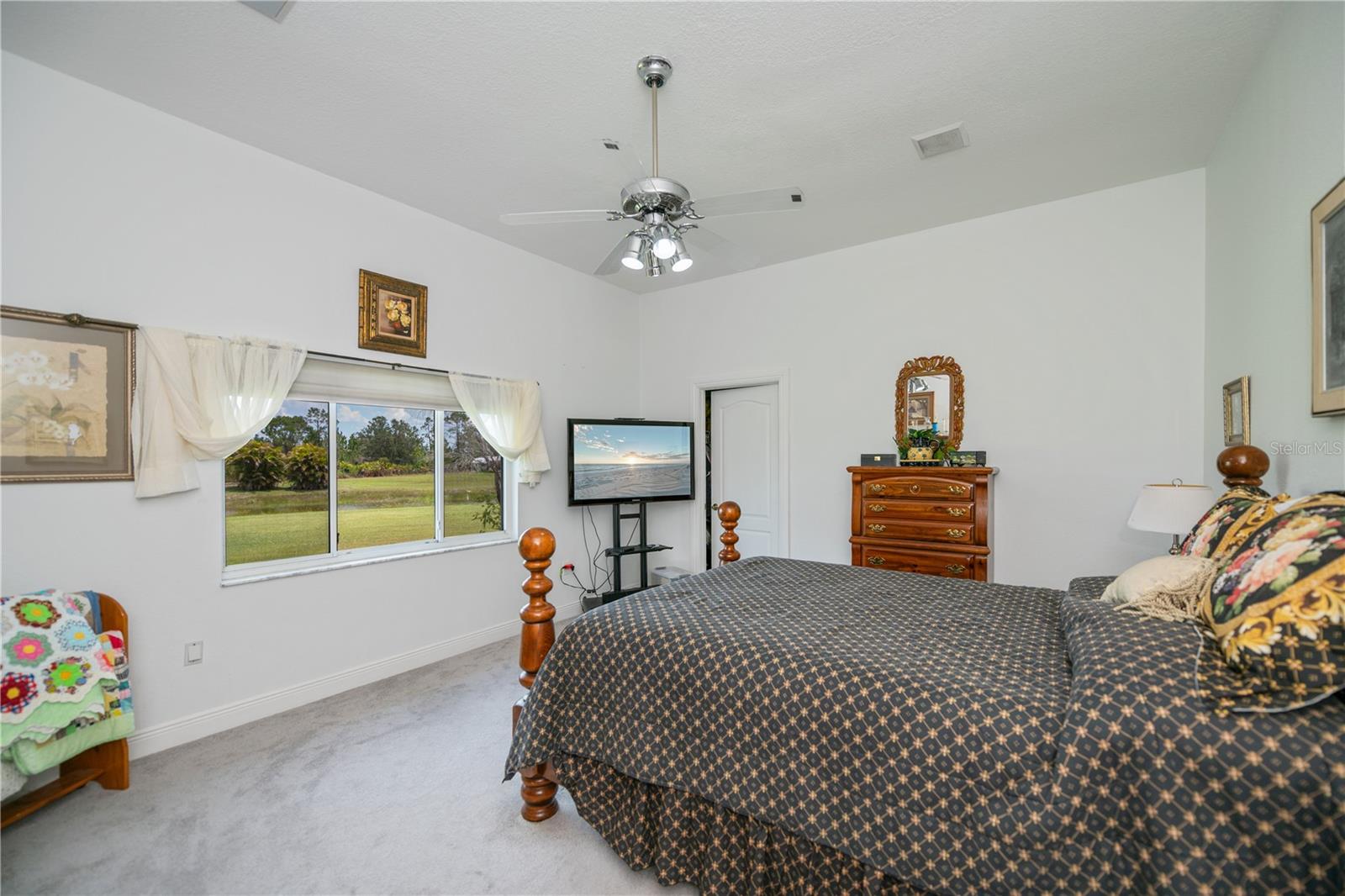 Image 47 of 84 For 17400 White Water Court