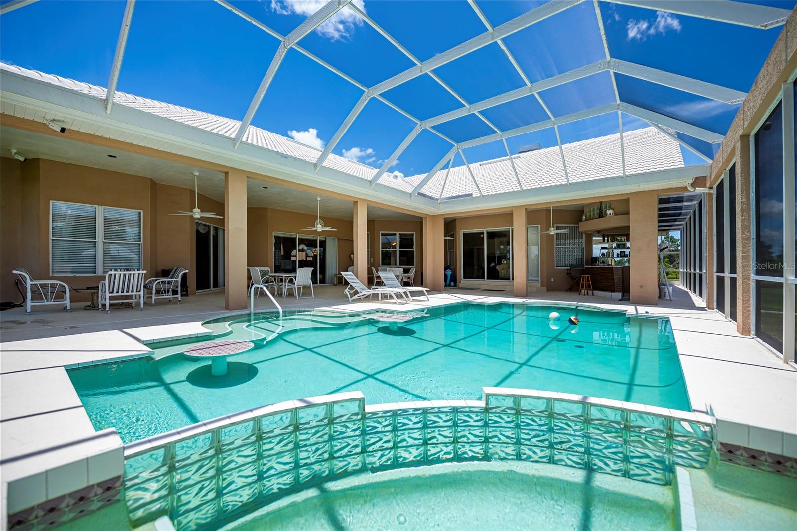 Image 65 of 84 For 17400 White Water Court