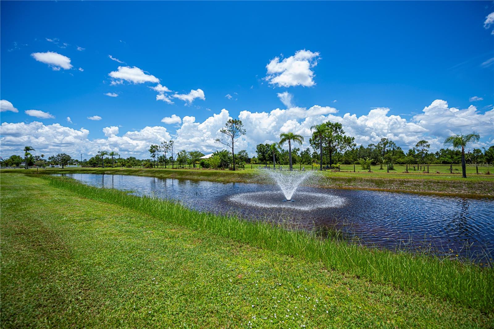Image 68 of 84 For 17400 White Water Court