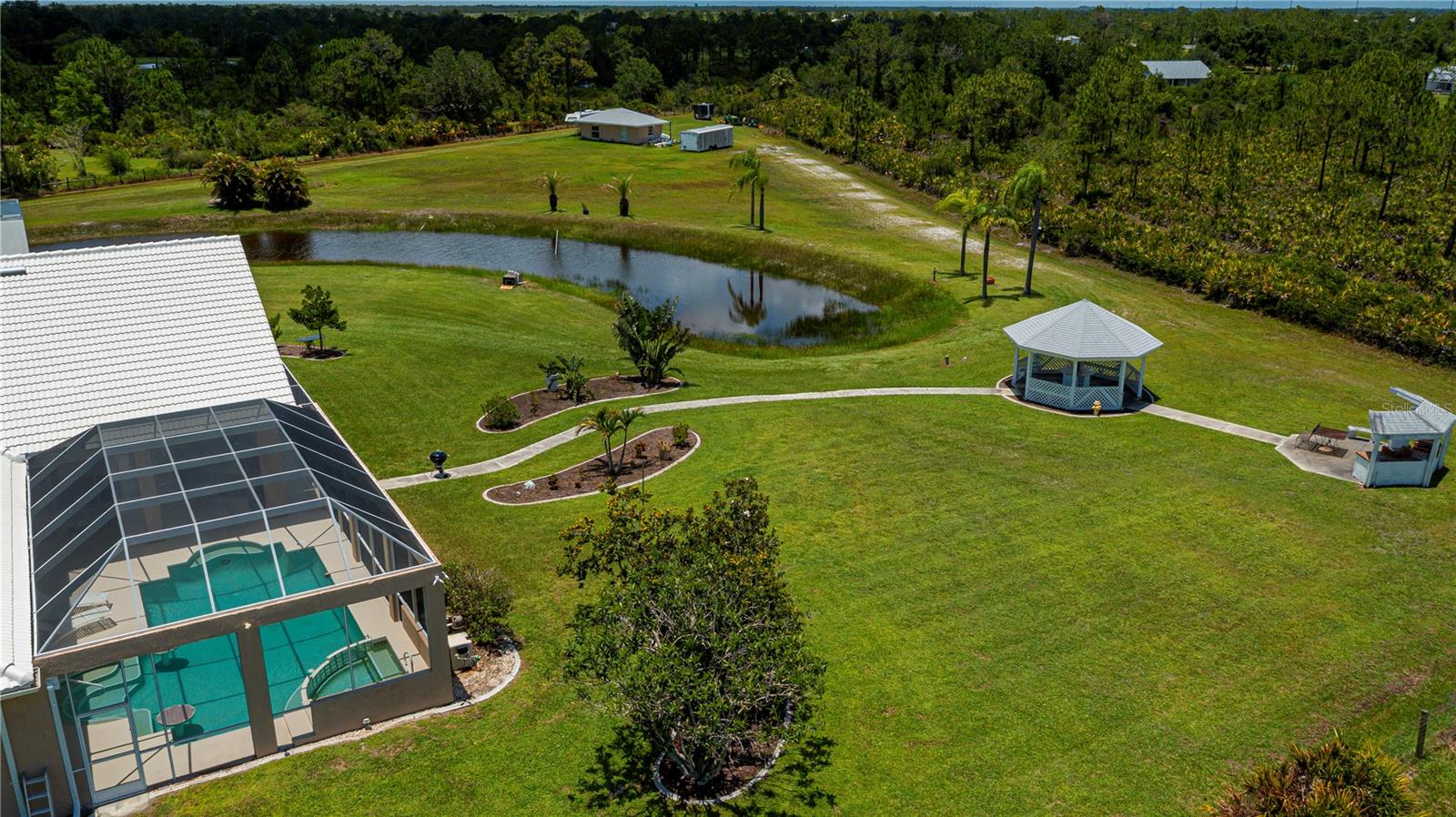 Image 70 of 84 For 17400 White Water Court