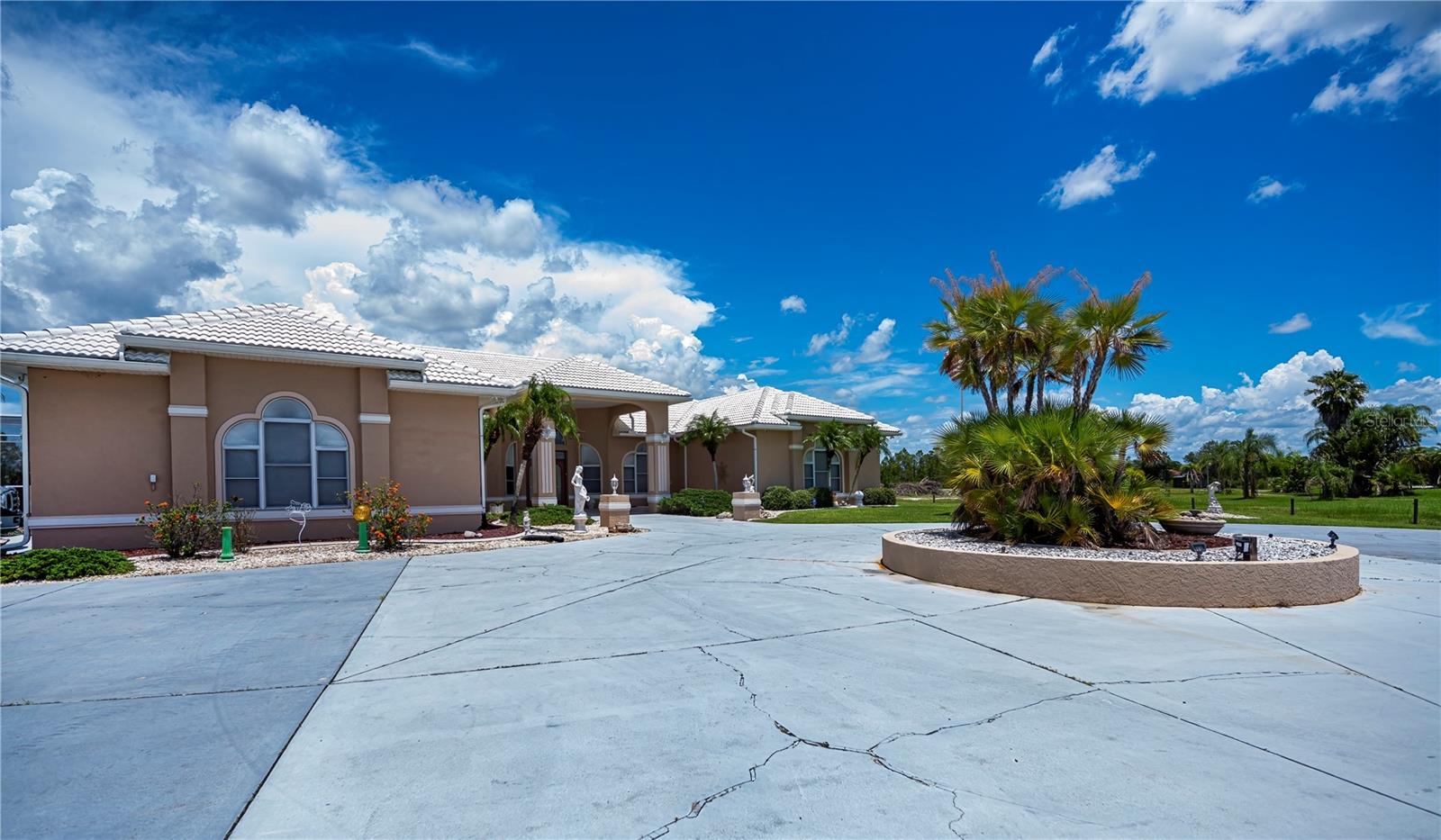 Image 82 of 84 For 17400 White Water Court