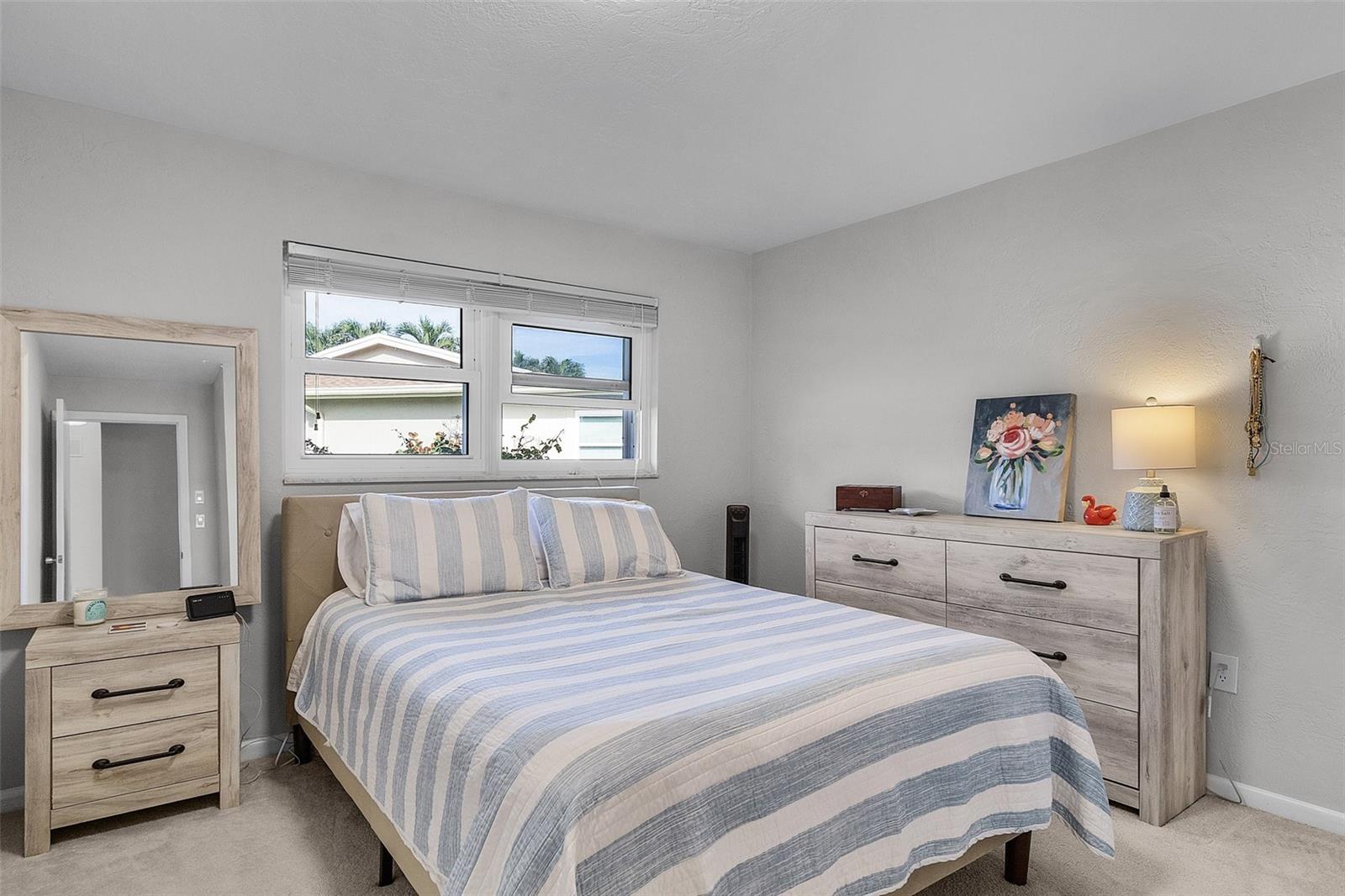 Image 11 of 28 For 5549 Hamlet Lane