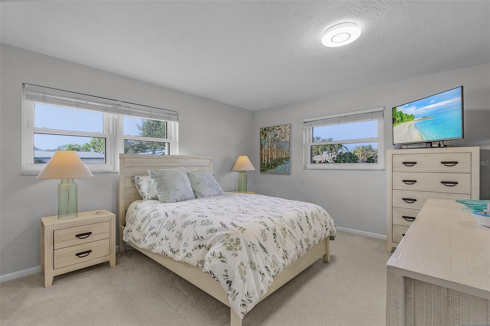 Image 13 of 28 For 5549 Hamlet Lane