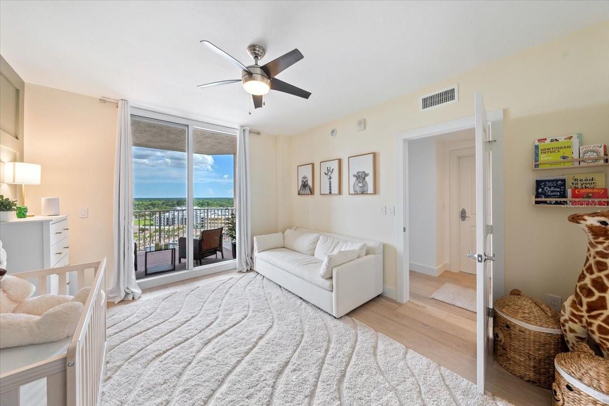 Image 23 of 37 For 2104 1st Street 1402