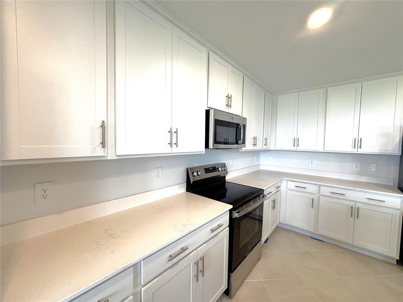 Image 4 of 23 For 17625 Opal Sand Drive 202