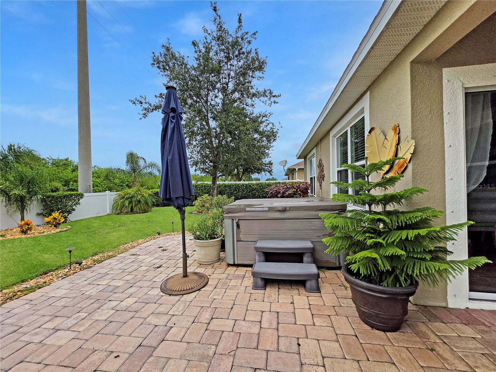 Image 11 of 48 For 7292 Mikasa Drive