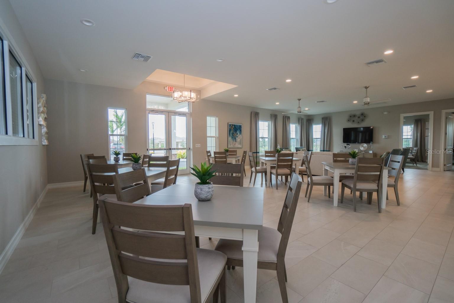 Image 41 of 48 For 7292 Mikasa Drive