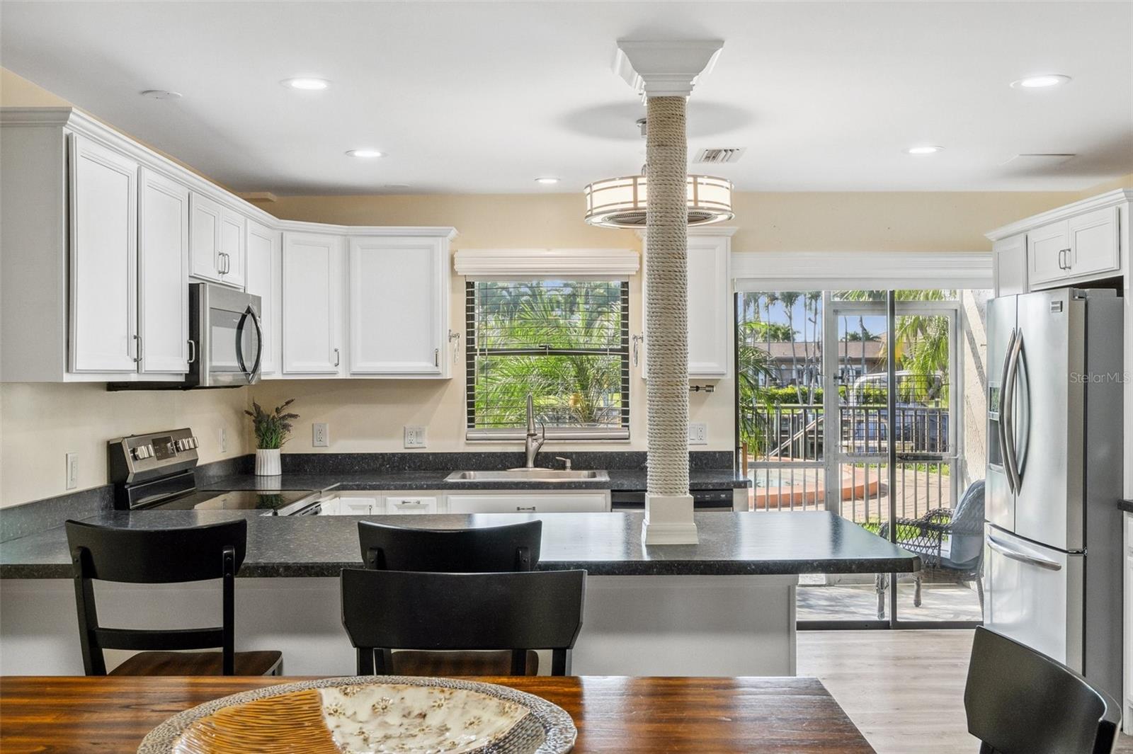 Image 14 of 47 For 4803 Santa Barbara Court 5