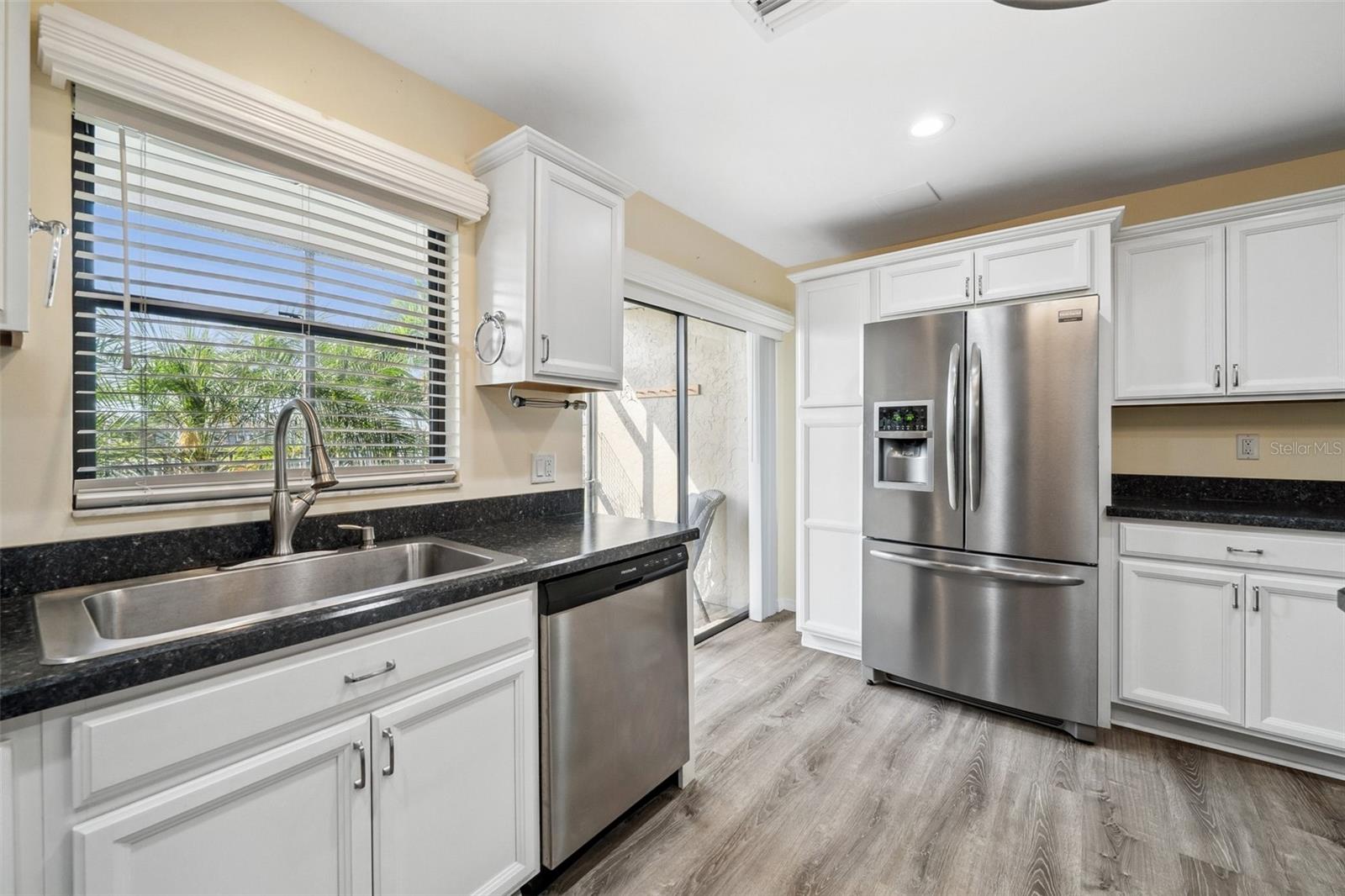 Image 17 of 47 For 4803 Santa Barbara Court 5