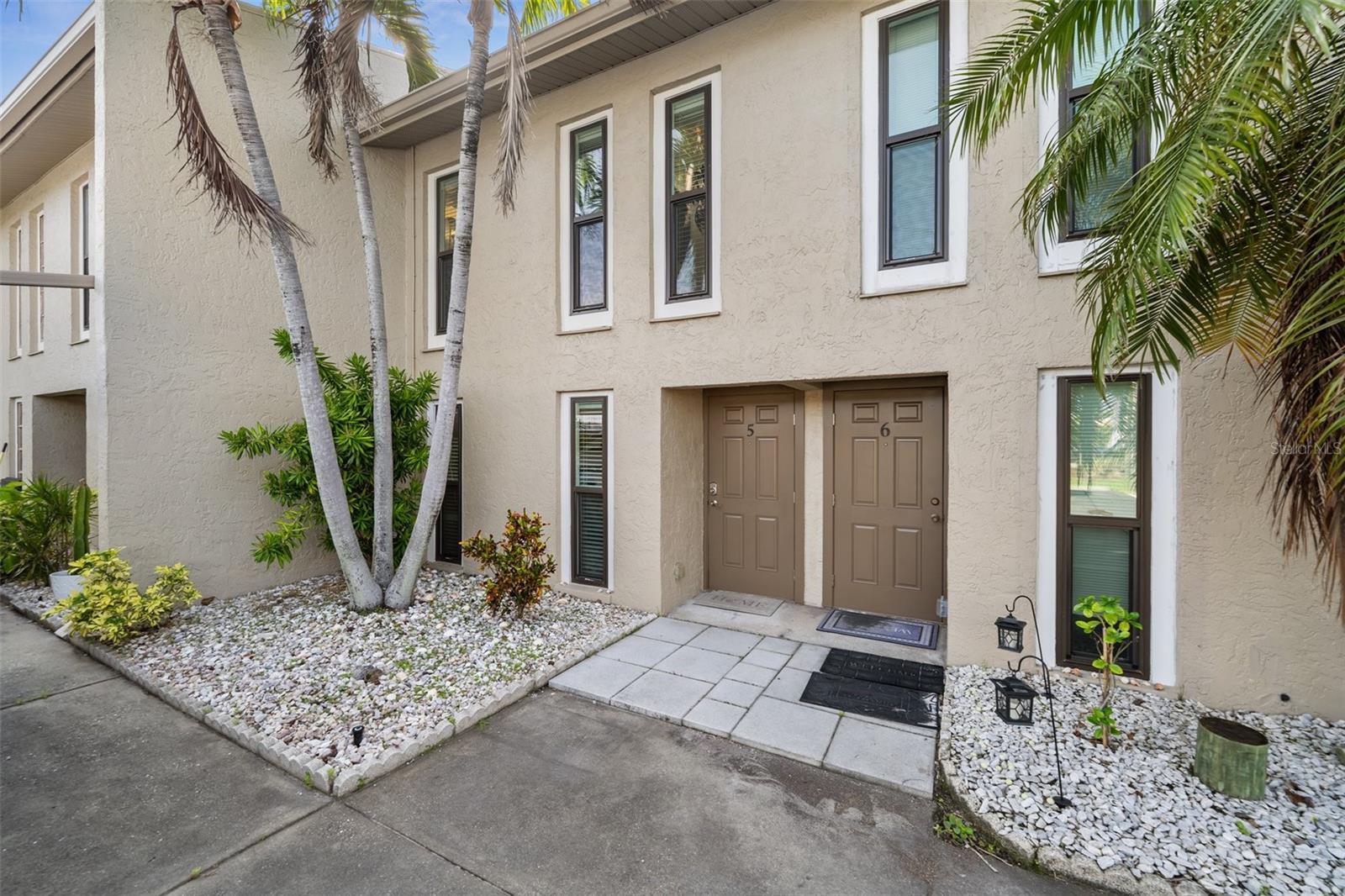Image 6 of 47 For 4803 Santa Barbara Court 5