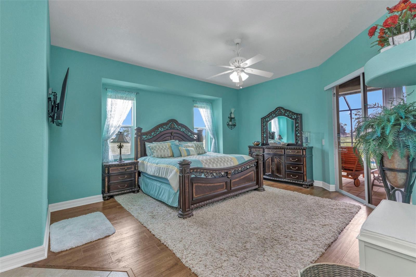 Image 8 of 61 For 1499 Nuremberg Boulevard
