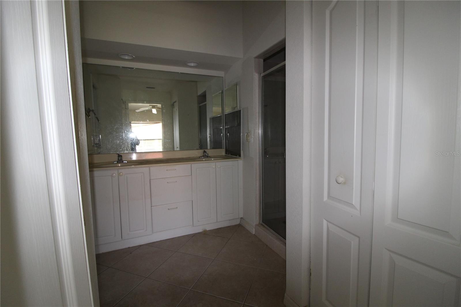 Image 6 of 8 For 3803 Albacete Circle 64