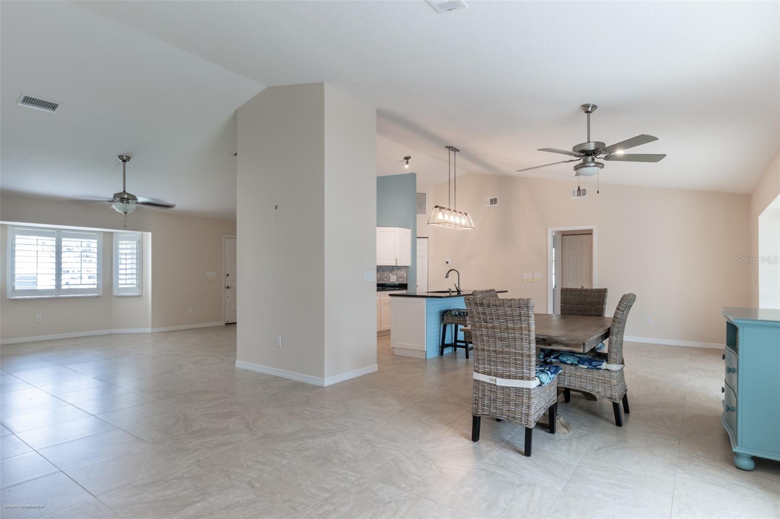 Image 16 of 54 For 18646 Kerrville Circle