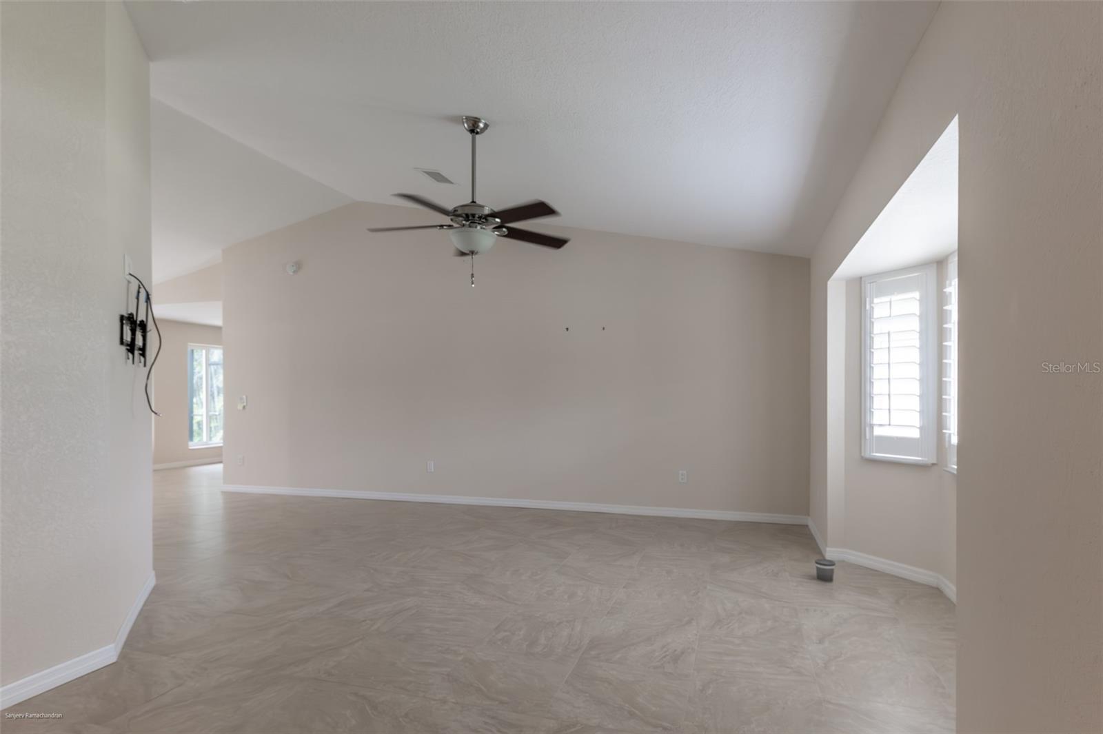 Image 19 of 54 For 18646 Kerrville Circle