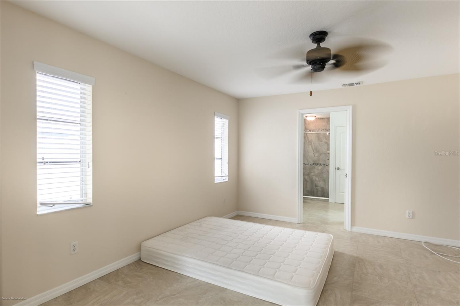 Image 22 of 54 For 18646 Kerrville Circle