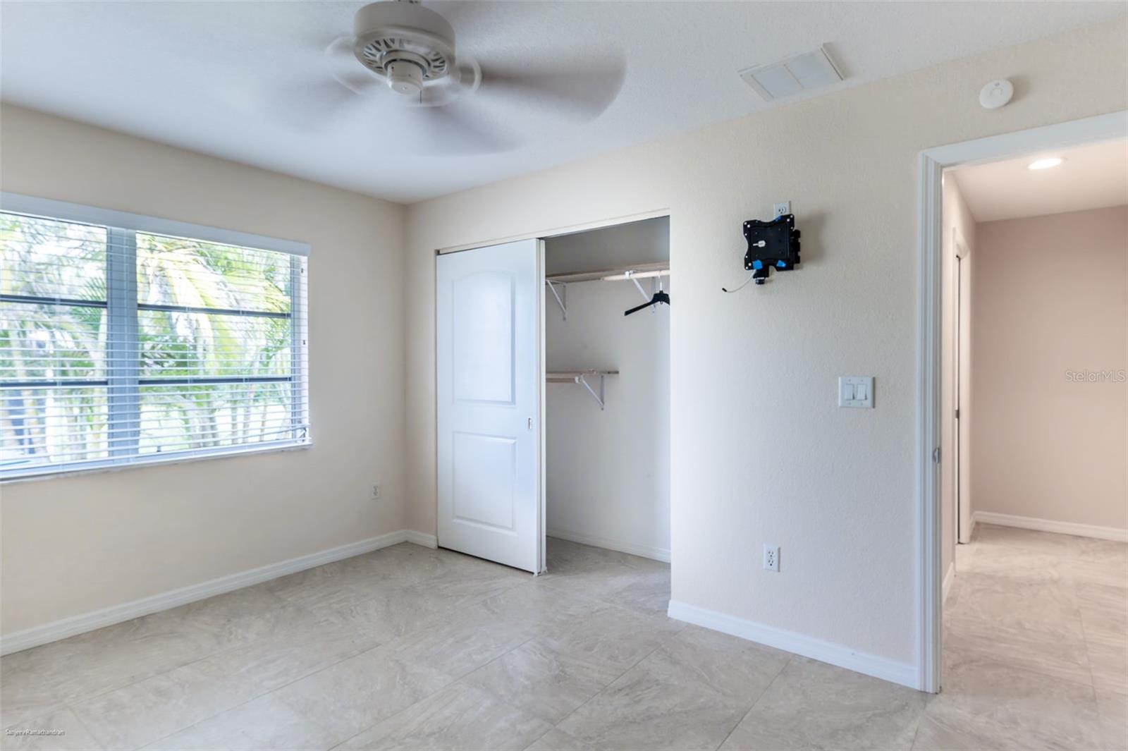 Image 35 of 54 For 18646 Kerrville Circle