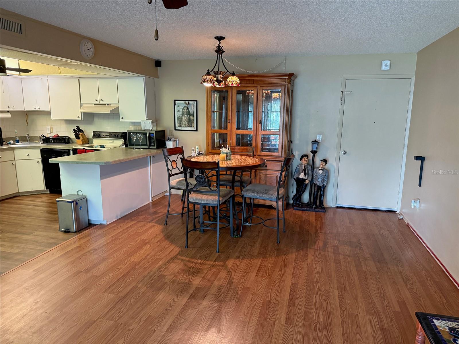 Image 10 of 44 For 21260 Brinson Avenue 110