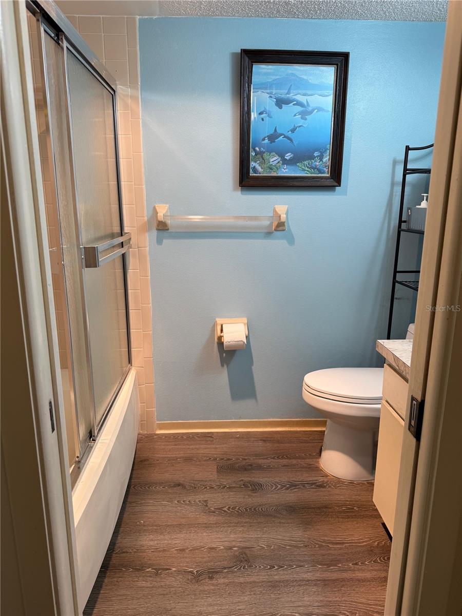 Image 27 of 44 For 21260 Brinson Avenue 110
