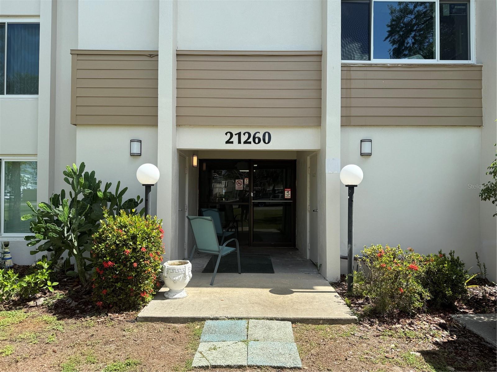 Image 7 of 44 For 21260 Brinson Avenue 110