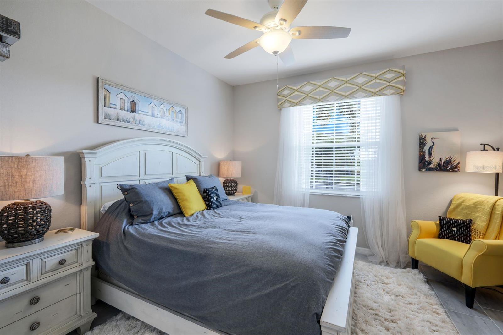 Image 21 of 50 For 43249 Treadway Drive