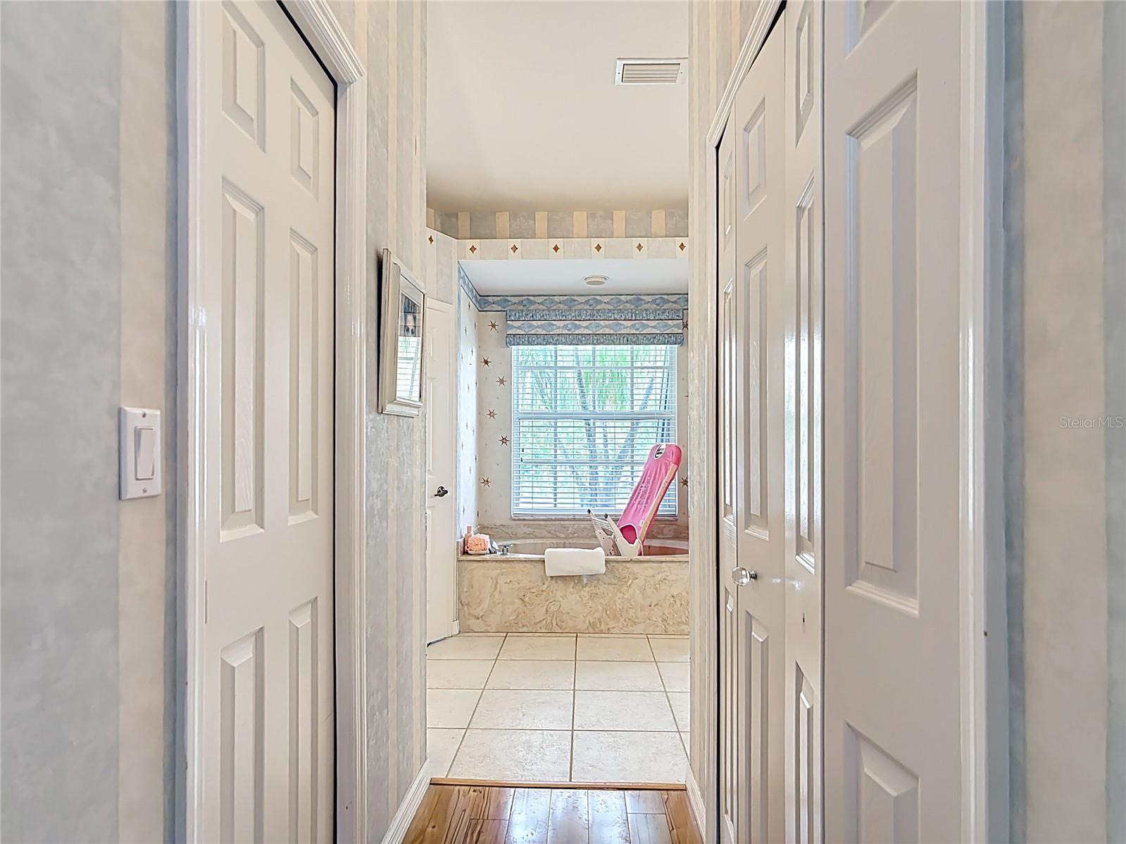 Image 29 of 49 For 1007 Comstock Street