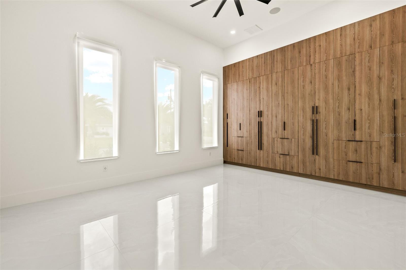 Image 39 of 83 For 1108 24th Street